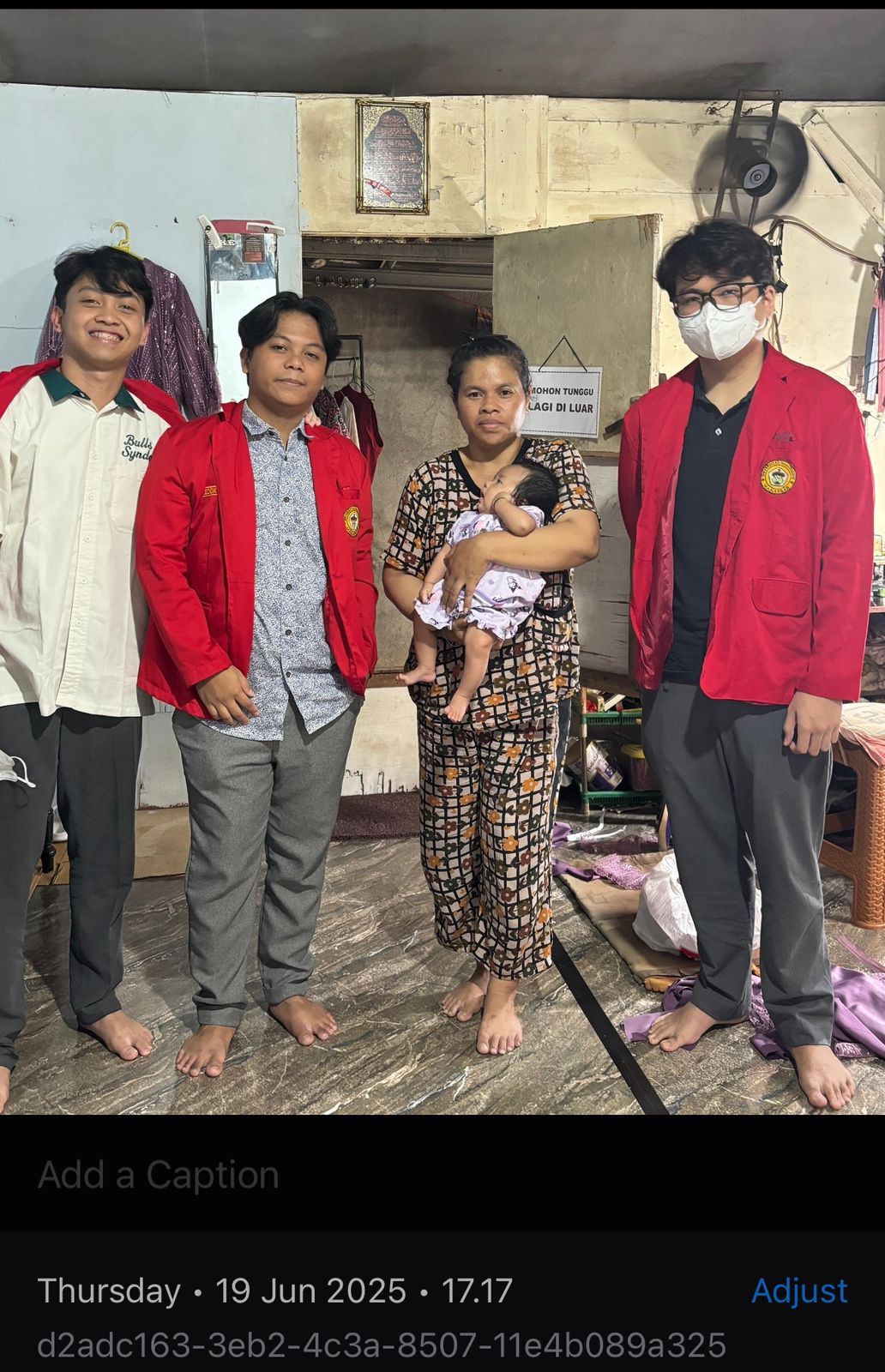 Kunjungan Terakhir Ibu Ade Ramla dan Adik Refika